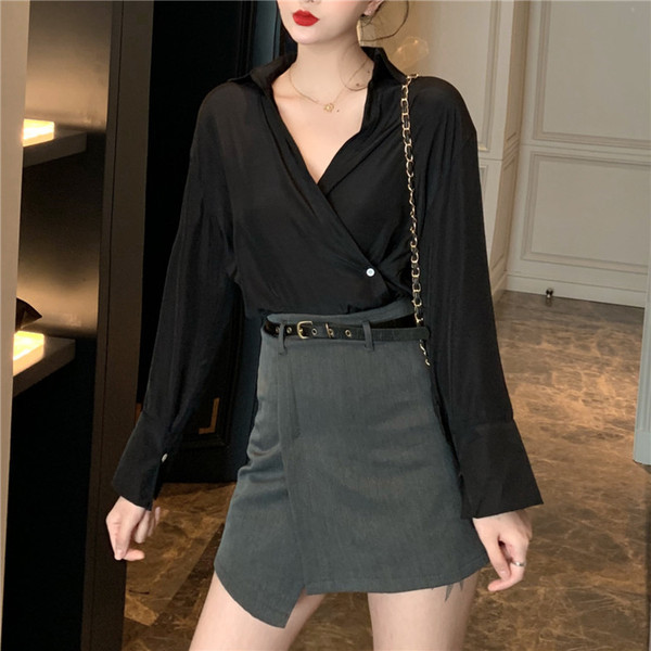 Elegáns női ing spitz nyakkivágással