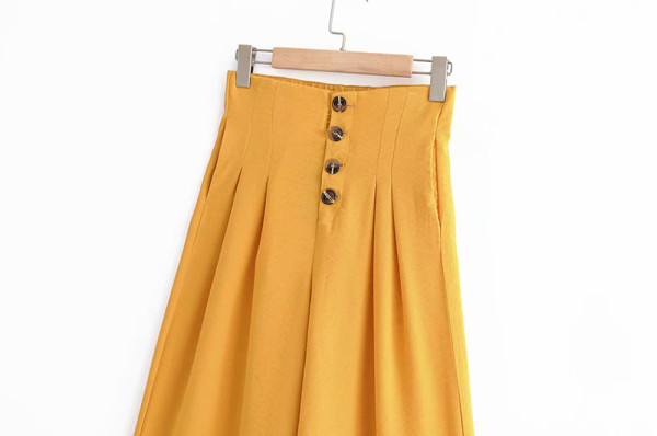 Ženske široke hlače s visokim strukom i gumbima