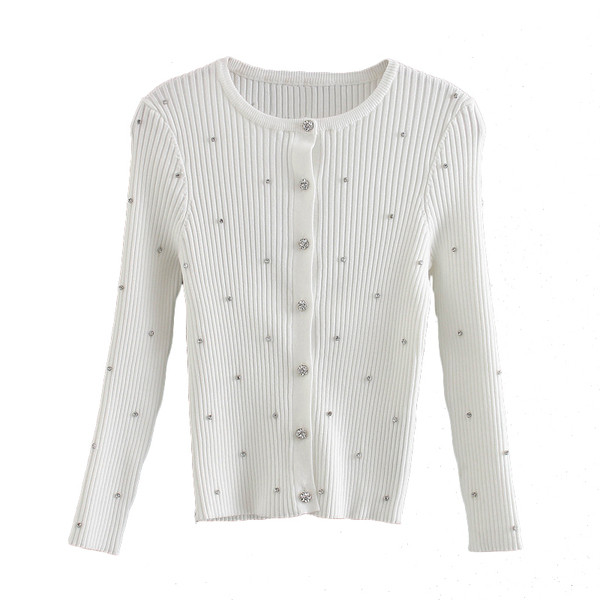 Modern illeszkedő mellény kövekkel díszítve