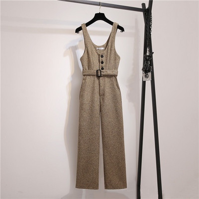 Модерен дамски гащеризон с копчета и колан на талията