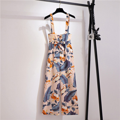 Летен дамски гащеризон с флорален десен, широки презрмки и колан