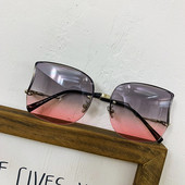 Модерни дамски слънчеви очила с цветно стъкло и тънка рамка