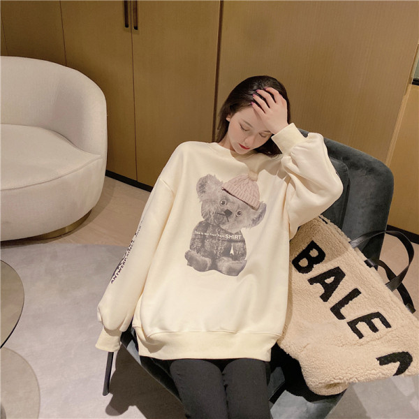 Bluză largă de damă cu imprimeu koala și pălărie element 3D