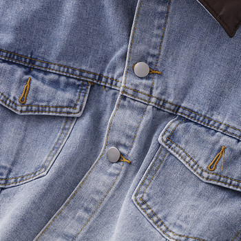 Rövid farmerdzseki zsebekkel és bőrgallérral