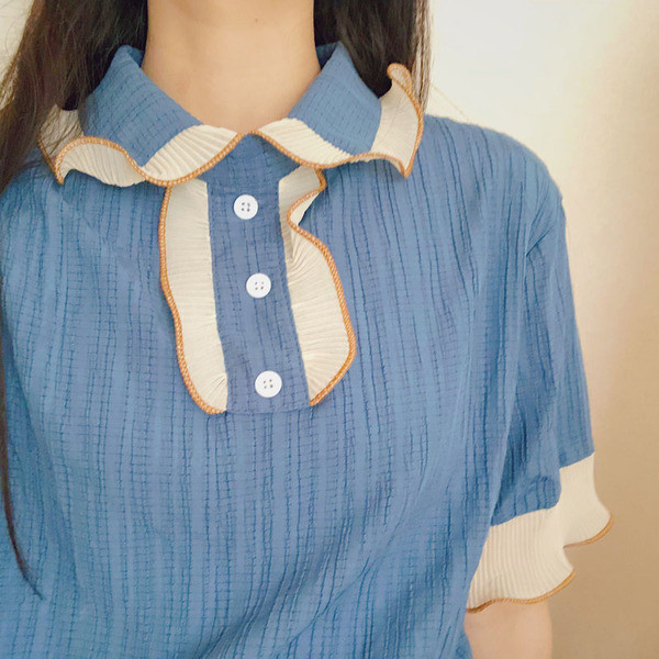 Set dama care include o bluza cu maneca scurta si guler + pantaloni cu talie inalta