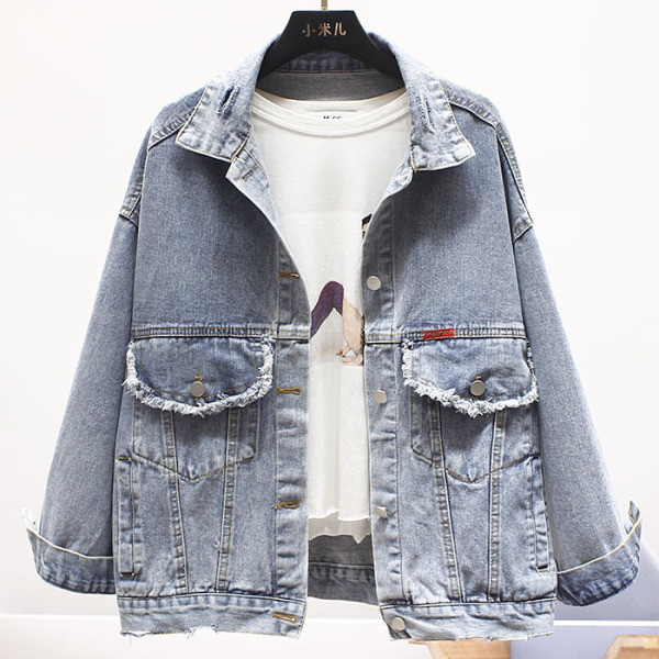 ÚJ modell női farmerdzseki szakadt motívumokkal és gallérral