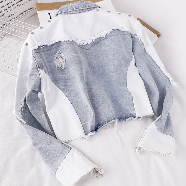 Geacă de damă din denim bicolor model larg cu guler clasic