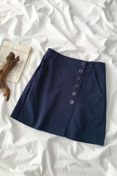 Fusta scurta de dama cu nasturi si buzunare
