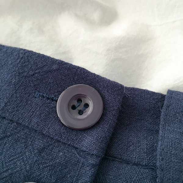 Fusta scurta de dama cu nasturi si buzunare