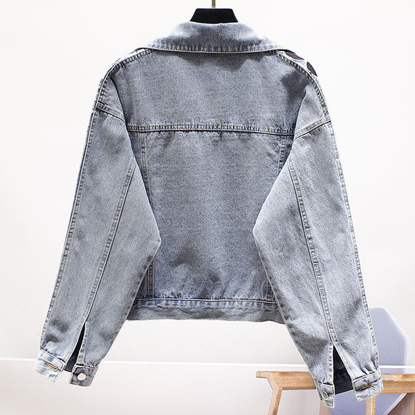 НОВ модел дамско късо дънково яке с бродерия и джобове 