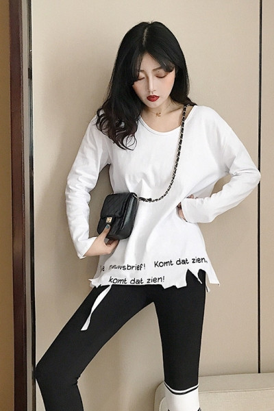 Bluză casual de damă cu motive rupte și inscripții