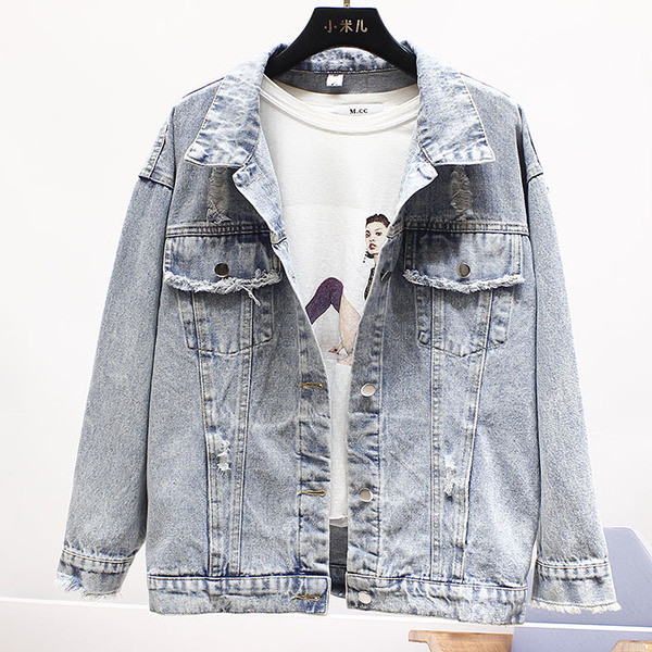 Jachetă de damă lată din denim model NOU, cu aplicație și mâneci largi