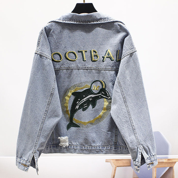 Női alkalmi farmerdzseki hímzéssel és felirattal