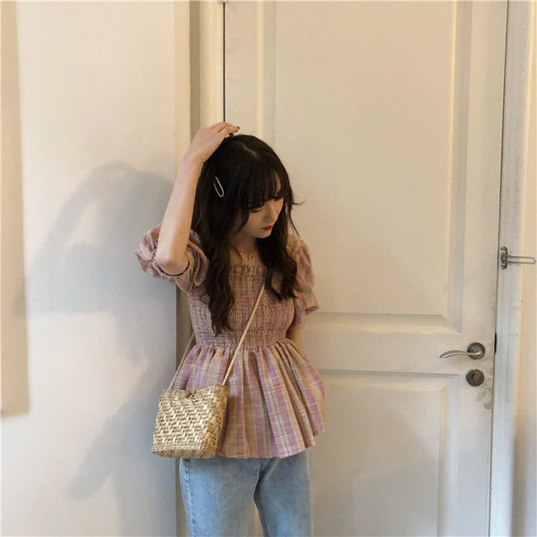 Retro női rózsaszín blúz, rövid ujjú, szögletes nyakkivágással