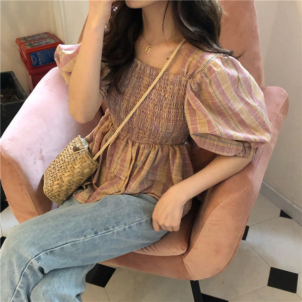 Retro női rózsaszín blúz, rövid ujjú, szögletes nyakkivágással