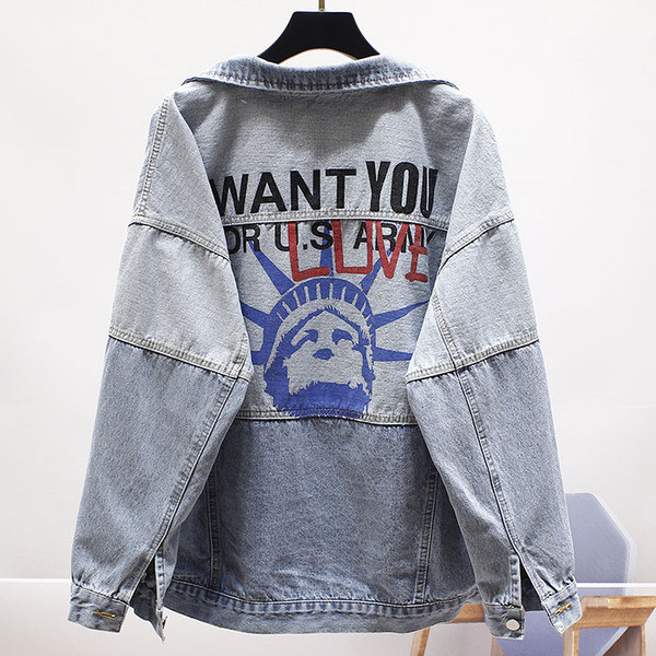 Geacă casual de damă din denim model larg cu aplicații și inscripții