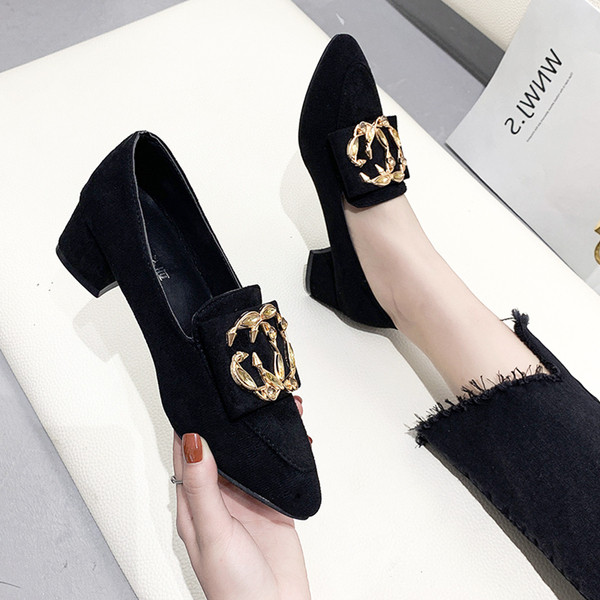 Pantofi dama in carouri cu catarama metalica