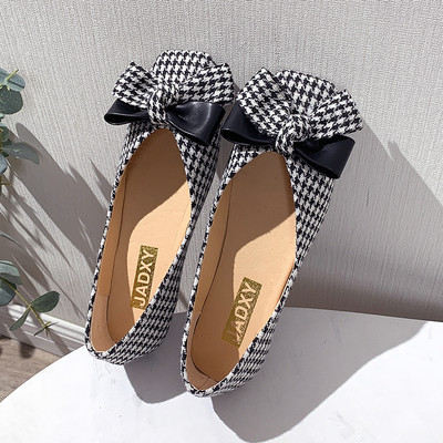 Karirane ženske casual cipele s ravnim potplatom i trakom