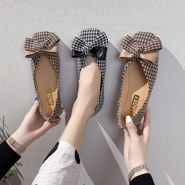 Karirane ženske casual cipele s ravnim potplatom i trakom