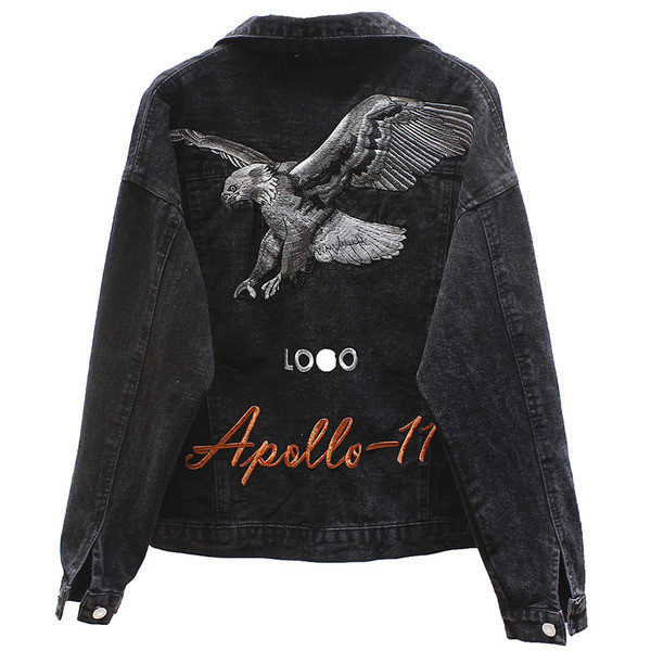 Модерно дамско дънково яке широк модел с бродерия и надпис 