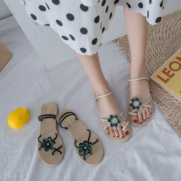 Sandale de dama de vara intre varf si talpa plata