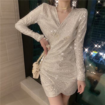 Liibuv naiste kleit litrite ja V-kaelusega