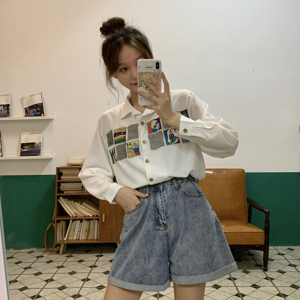 Cămașă modernă de damă cu nasturi și broderie