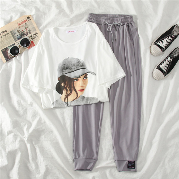 Set casual pentru femei, inclusiv tricou și pantaloni