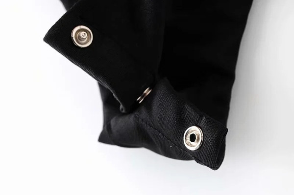 Model nou de corp de dama modern cu bretele subtiri si efect stralucitor