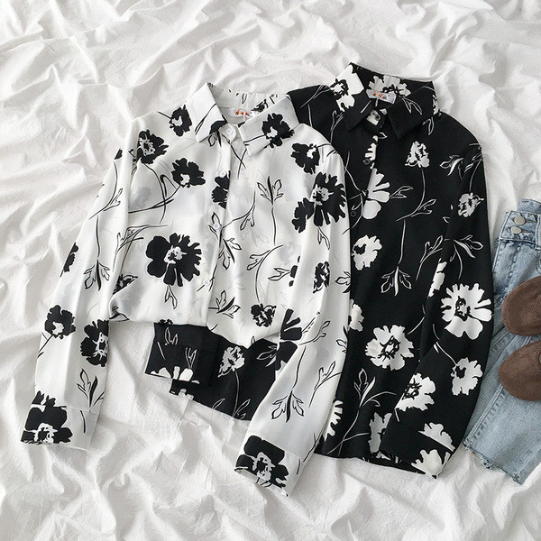 Cămașă modernă de damă cu motive florale și mâneci lungi