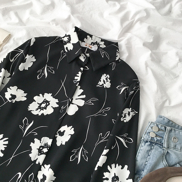 Cămașă modernă de damă cu motive florale și mâneci lungi