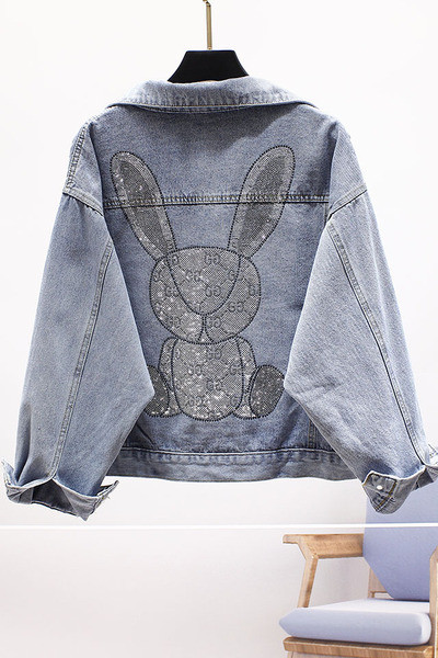 ÚJ modell női farmerdzseki rátéttel és kövekkel