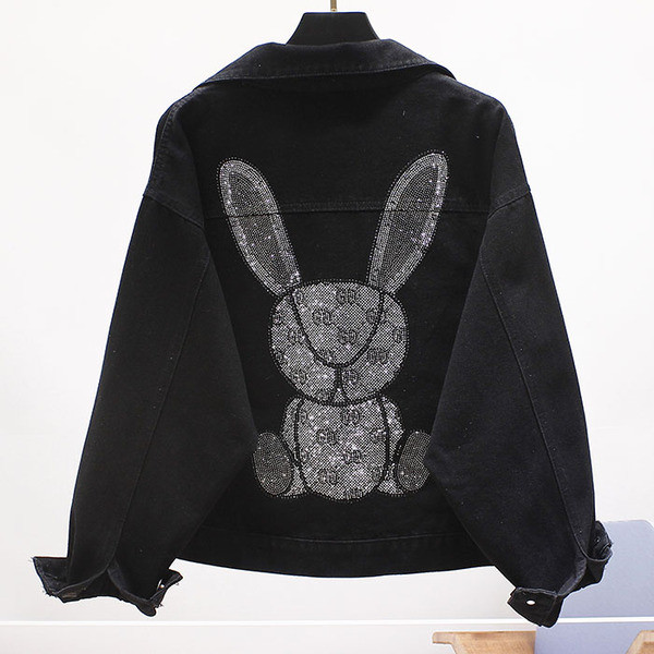 ÚJ modell női farmerdzseki rátéttel és kövekkel