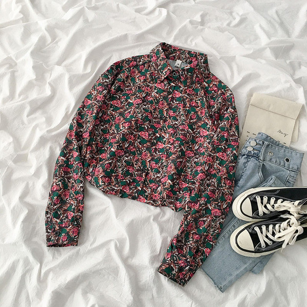 Retro stílusú női ing virágos motívumokkal és hosszú ujjal