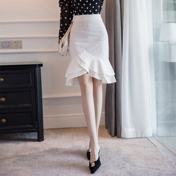 Fusta de dama casual asimetrica cu broderie si talie inalta