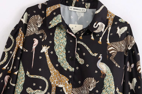 Дамска модерна риза с класическа яка и дълъг ръкав