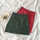 Карирана дамска къса пола с А-линия