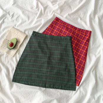 Карирана дамска къса пола с А-линия