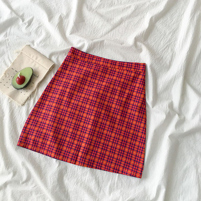 Карирана дамска къса пола с А-линия