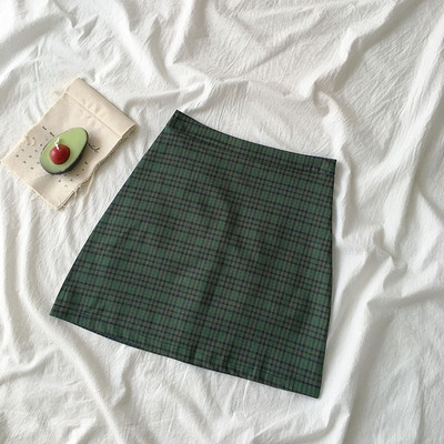 Карирана дамска къса пола с А-линия