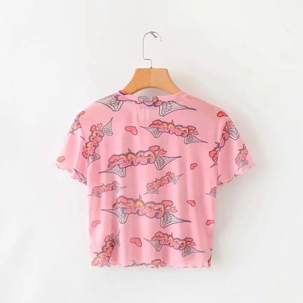 Tricou scurt de damă cu decolteu oval și inscripții