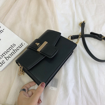 Geanta de dama moderna din piele ecologica cu inchidere metalica