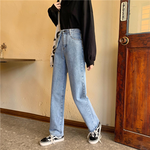 Ženske traperice s visokim strukom i vanjskim džepom