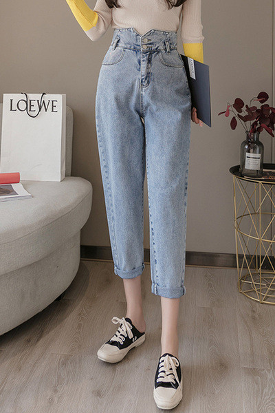 Blugi de dama cu nasturi si talie inalta – model drept