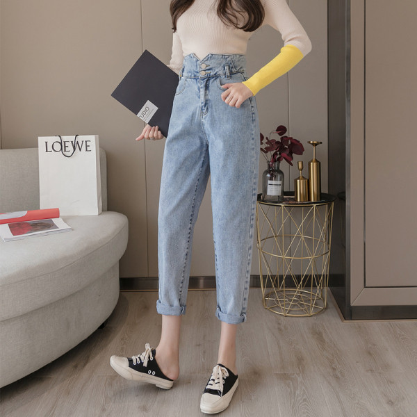 Blugi de dama cu nasturi si talie inalta – model drept