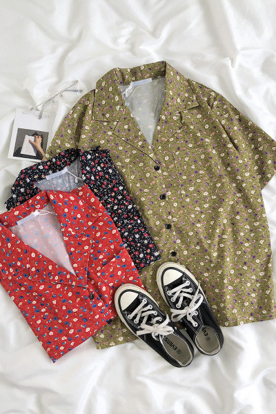 Cămașă retro damă lată cu imprimeu floral și buzunar