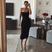 Rochie modernă, cu bretele subțiri