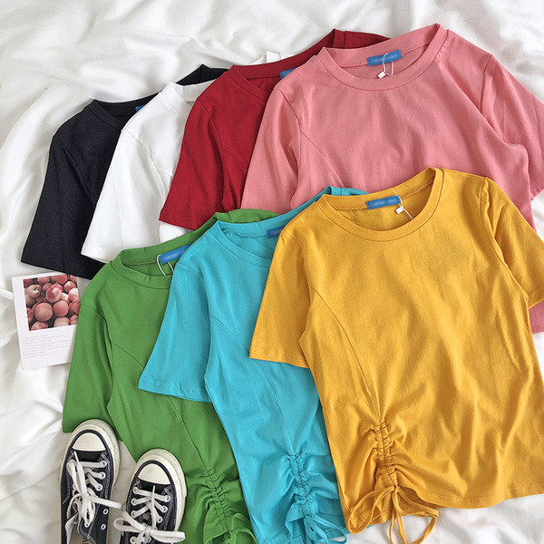 Női póló rövid ujjal és nyakkendővel