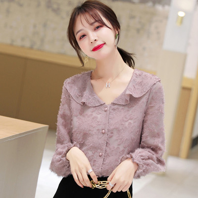 Alkalmi női ing gombokkal, spitz nyakkivágással és hosszú ujjakkal