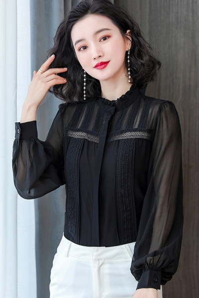 Elegantna ženska košulja sa širokim rukavima i gumbima